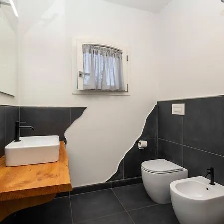 Bed & Breakfast La Pineta Nel Borgo 3*