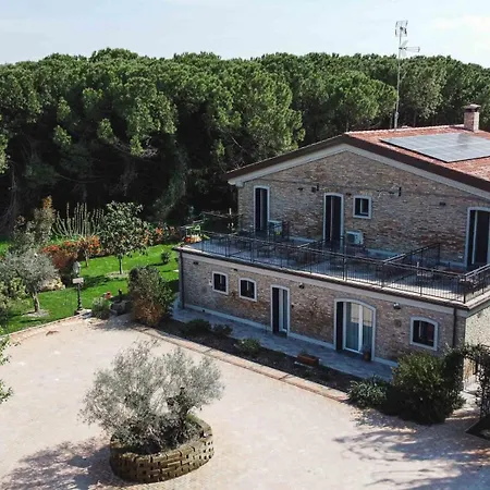 Alojamento de Acomodação e Pequeno-almoço La Pineta Nel Borgo Ravena