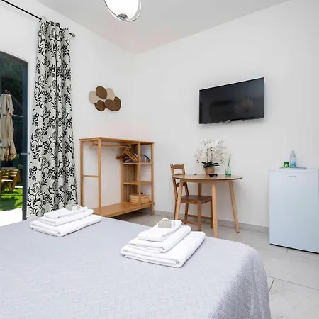 Alojamento de Acomodação e Pequeno-almoço La Pineta Nel Borgo Ravena